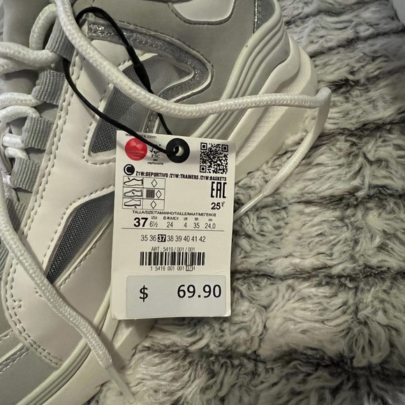 NWT White and Grey Zara Sneakers - Picture 2 of 16